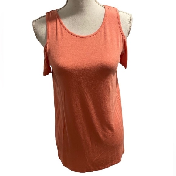 {Wallflower} Cold Shoulder Blouse - Picture 1 of 3